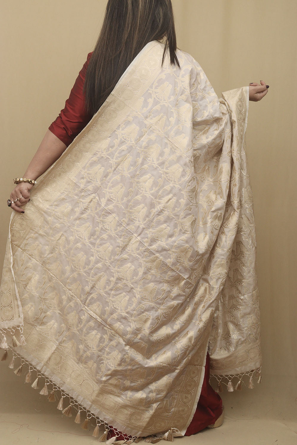 Elegant Parrot Design Dupatta in Pastel Banarasi Silk - Luxurion World