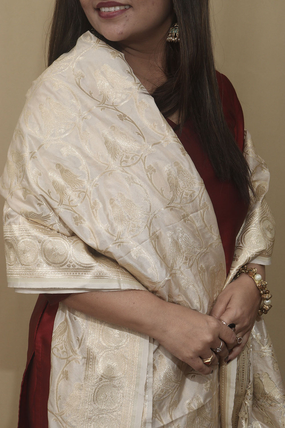 Elegant Parrot Design Dupatta in Pastel Banarasi Silk - Luxurion World