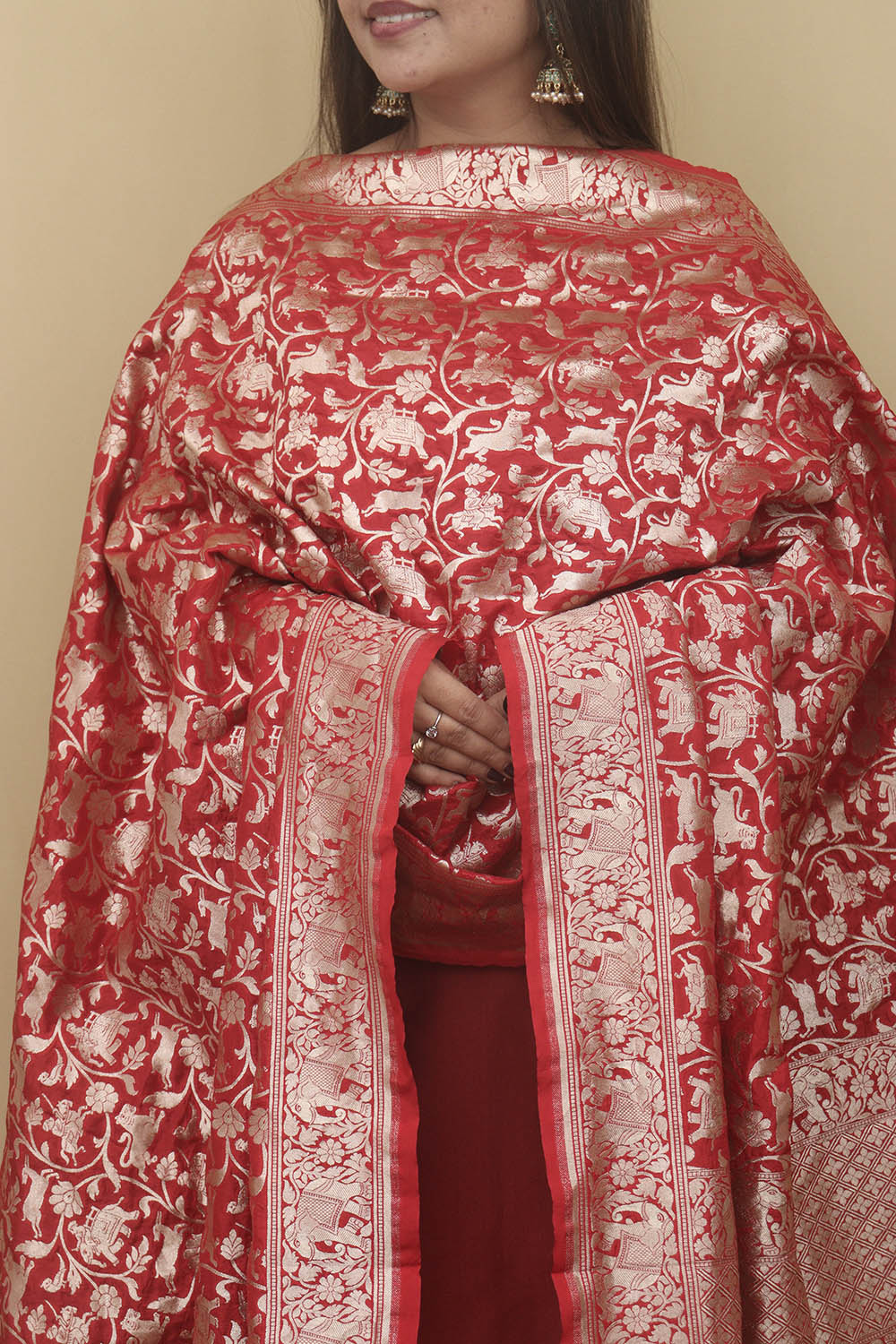 Elegant Bright Red Banarasi Silk Shikargah Dupatta: A Timeless Masterpiece - Luxurion World