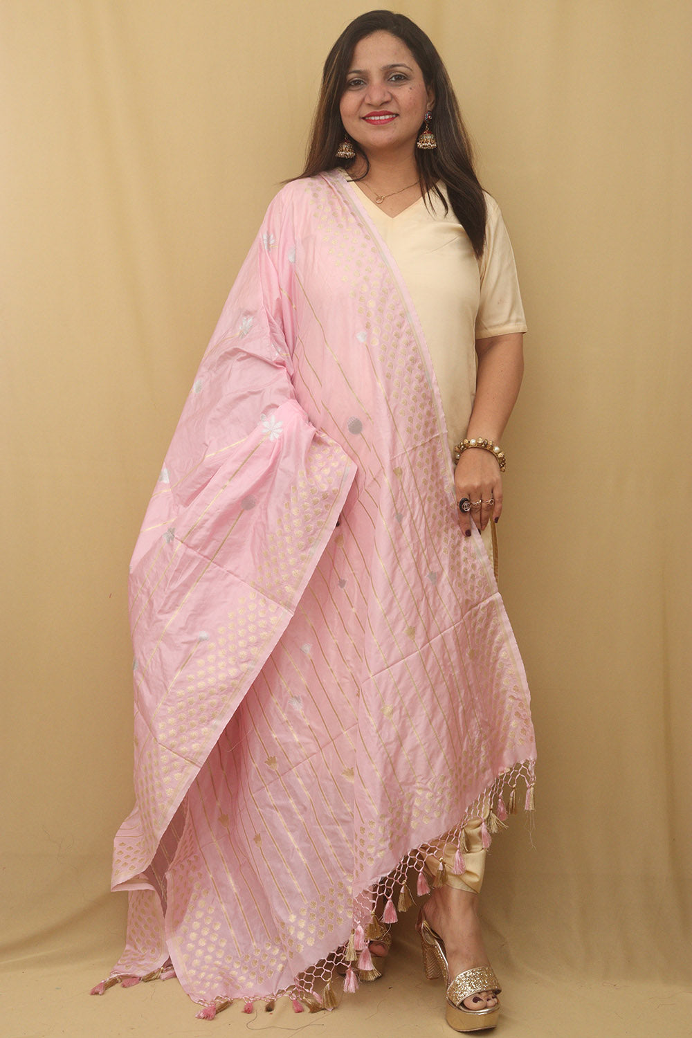 Pink Banarasi Silk Sona Roopa Dupatta - Luxurion World