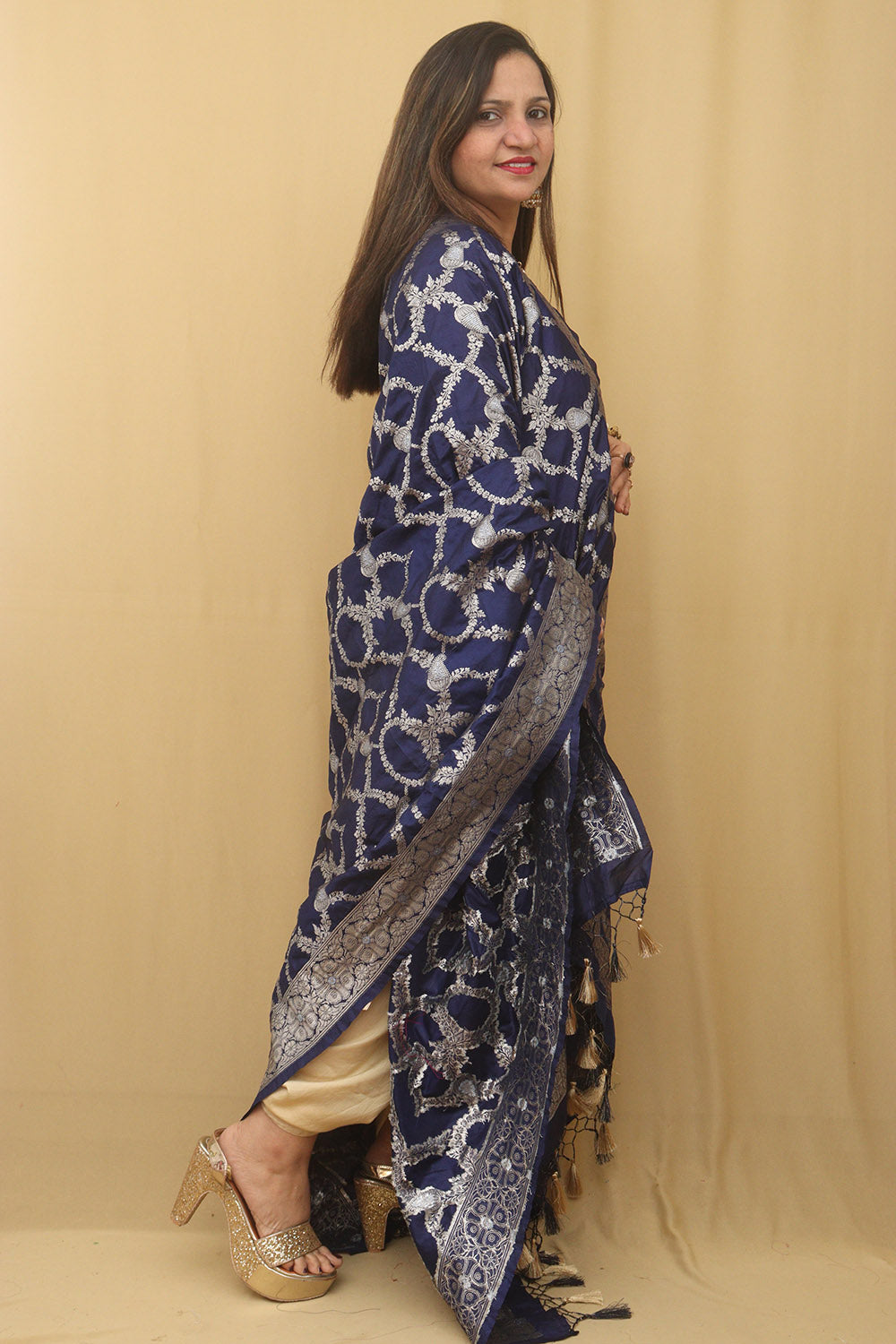 Blue Banarasi Silk Sona Roopa Dupatta - Luxurion World