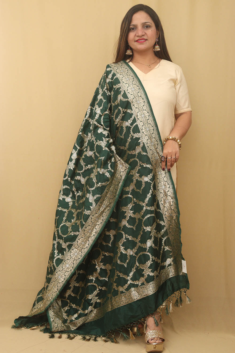 Green Banarasi Silk Sona Roopa Dupatta - Luxurion World