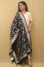 Black Banarasi Silk Sona Roopa Dupatta - Luxurion World