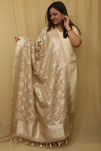 Soft and Elegant Pastel Banarasi Silk Dupatta - Luxurion World