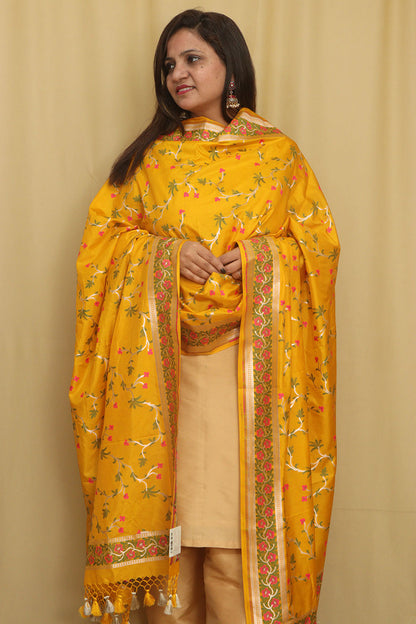 Yellow Banarasi Silk Dupatta - Luxurion World