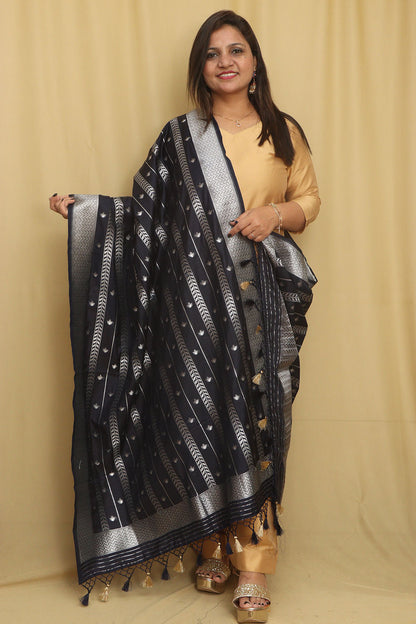 Elegant Blue Banarasi Silk Dupatta - Luxurion World
