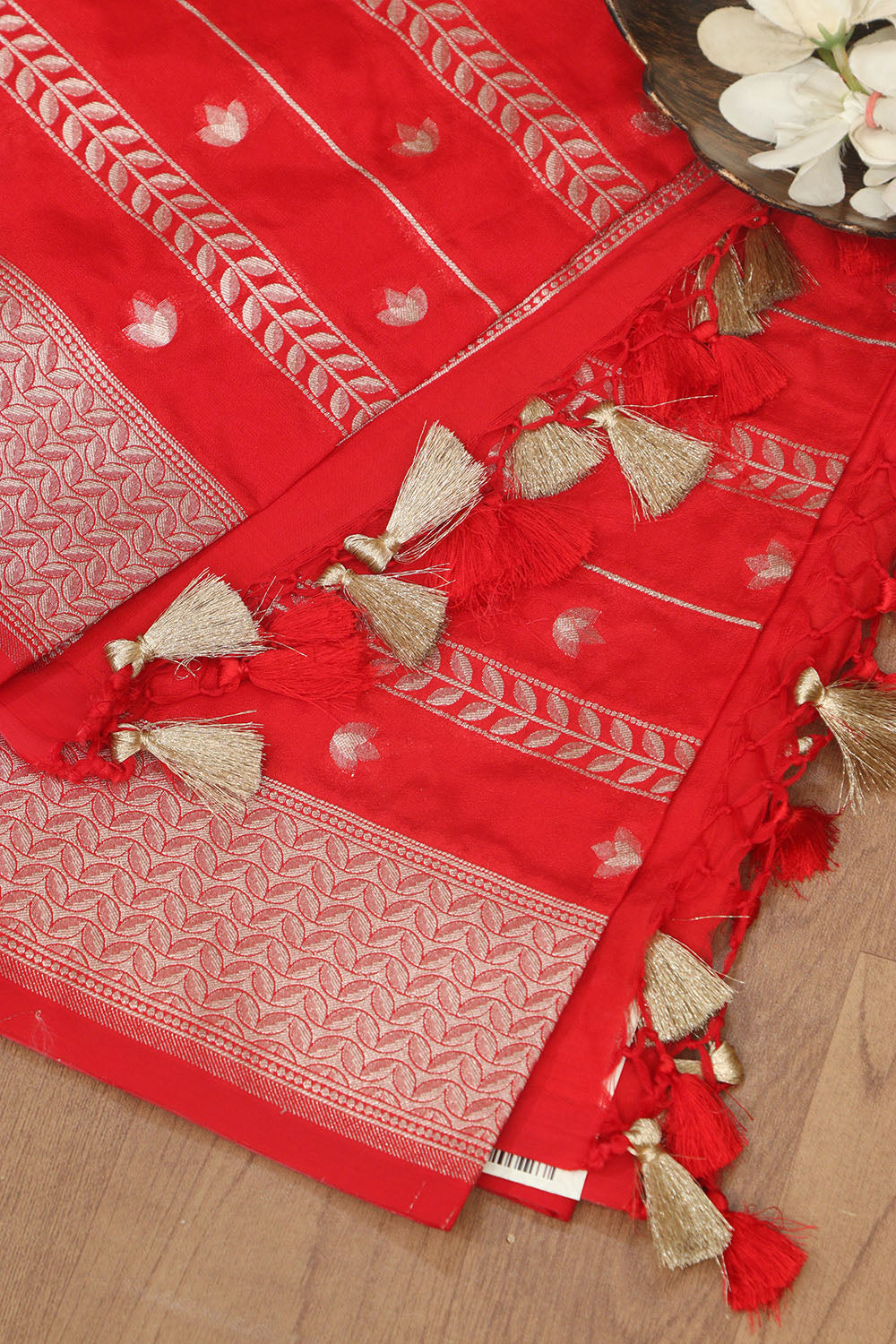 Elegant Red Banarasi Silk Dupatta - Luxurion World