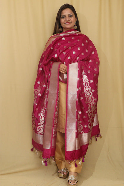 Beautiful Pink Banarasi Silk Dupatta - Luxurion World