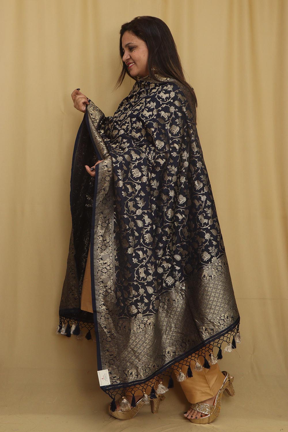 Stunning Blue Banarasi Silk Shikargah Design Dupatta - Elegant and Timeless - Luxurion World- Crafted Heirlooms