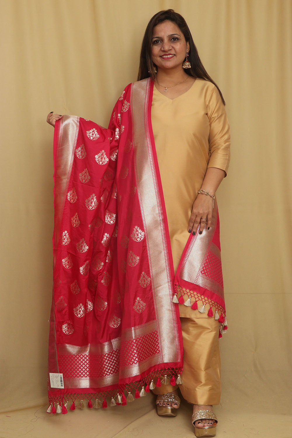 Stunning Pink Banarasi Silk Dupatta - Perfect Accessory - Luxurion World