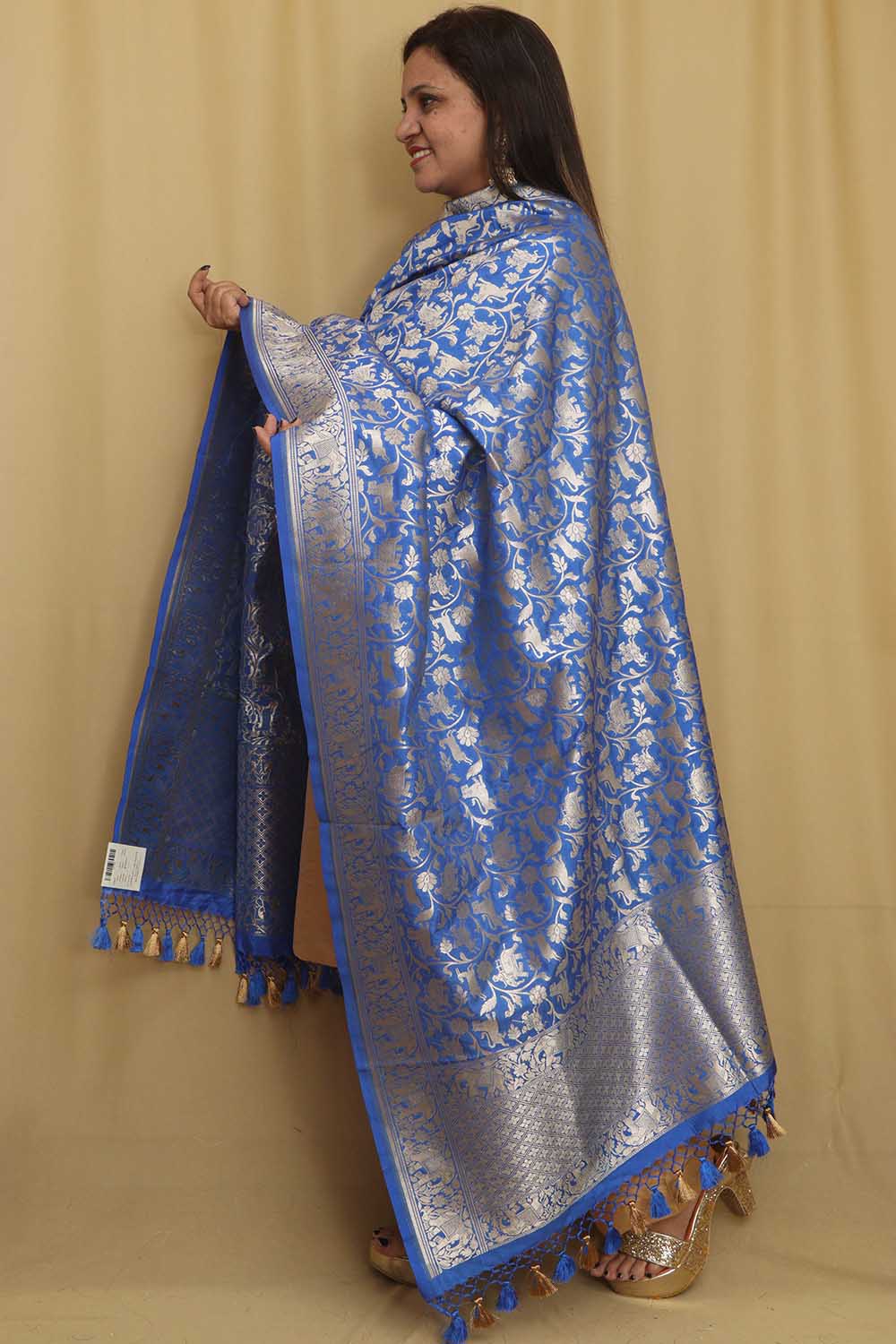 Elegant Blue Banarasi Silk Shikargah Design Dupatta - Luxurion World- Crafted Heirlooms