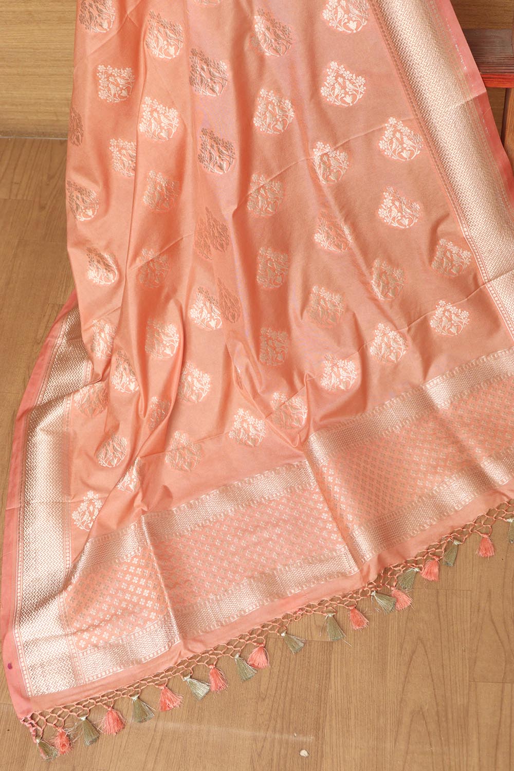 Peach Banarasi Silk Dupatta - Elegant and Timeless - Luxurion World- Crafted Heirlooms