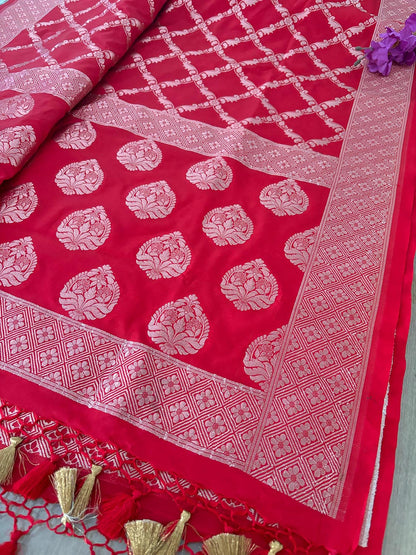 Elegant Red Banarasi Silk Dupatta - Luxurion World