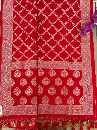 Elegant Red Banarasi Silk Dupatta - Luxurion World