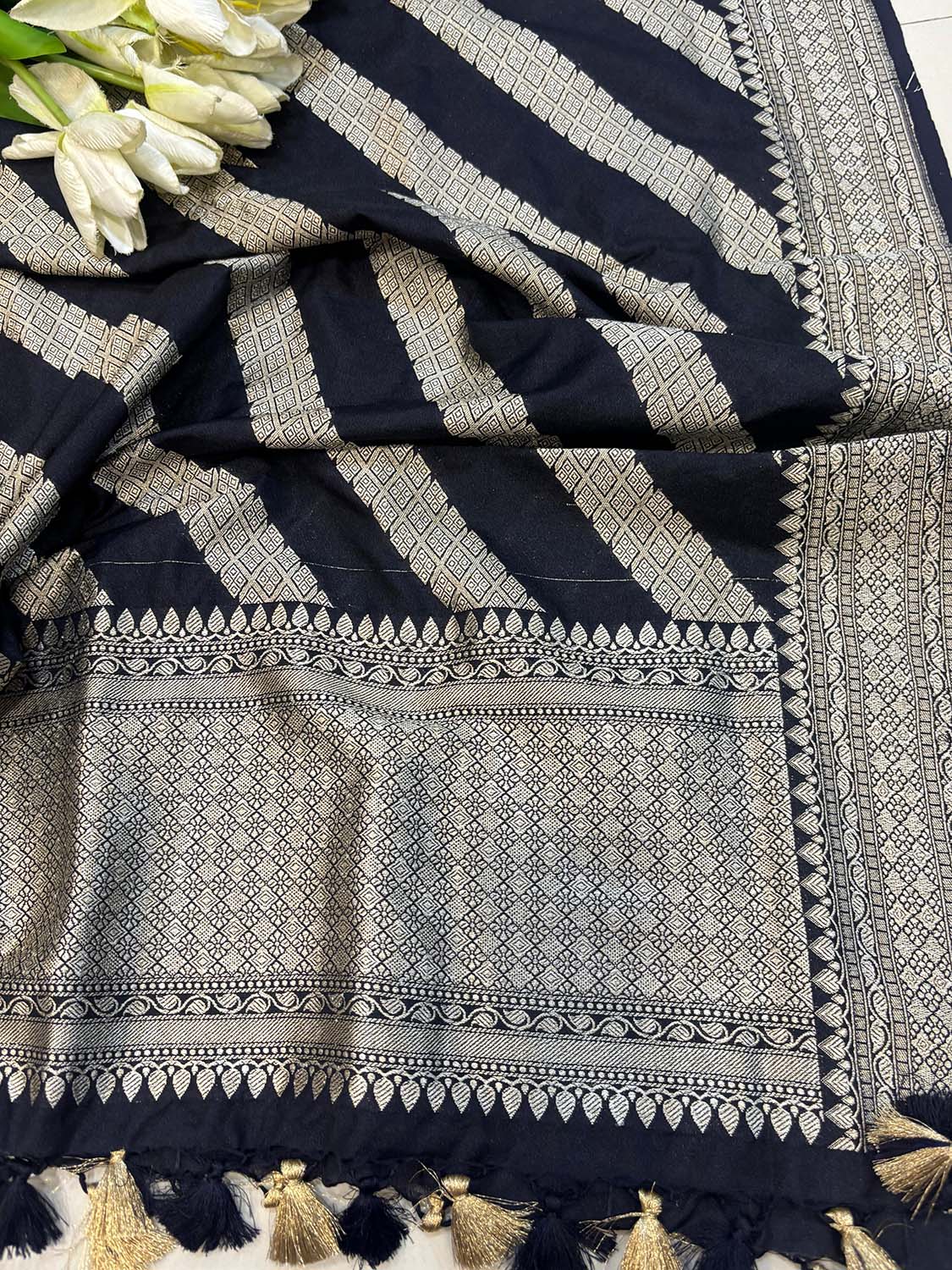 Black Banarasi Silk Stripe Design Dupatta - Luxurion World