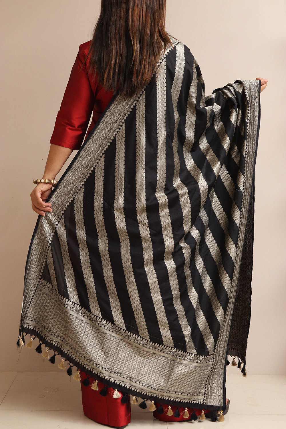 Black Banarasi Silk Stripe Design Dupatta - Luxurion World