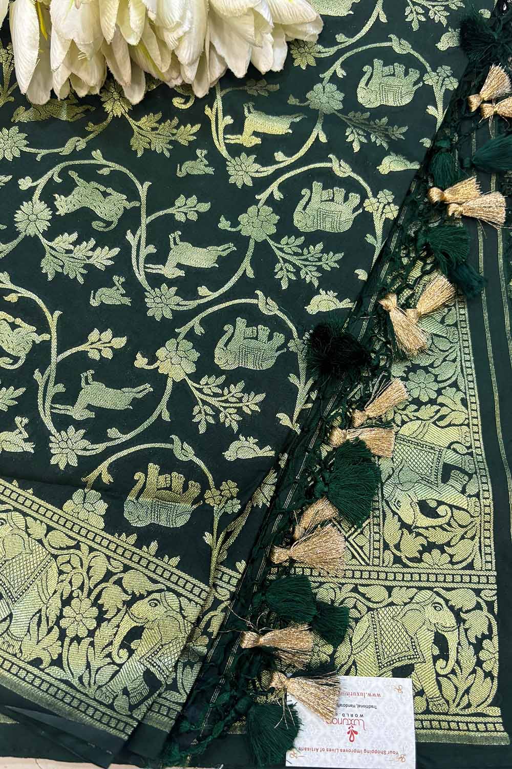 Green Banarasi Silk Shikargah Design Dupatta - Luxurion World