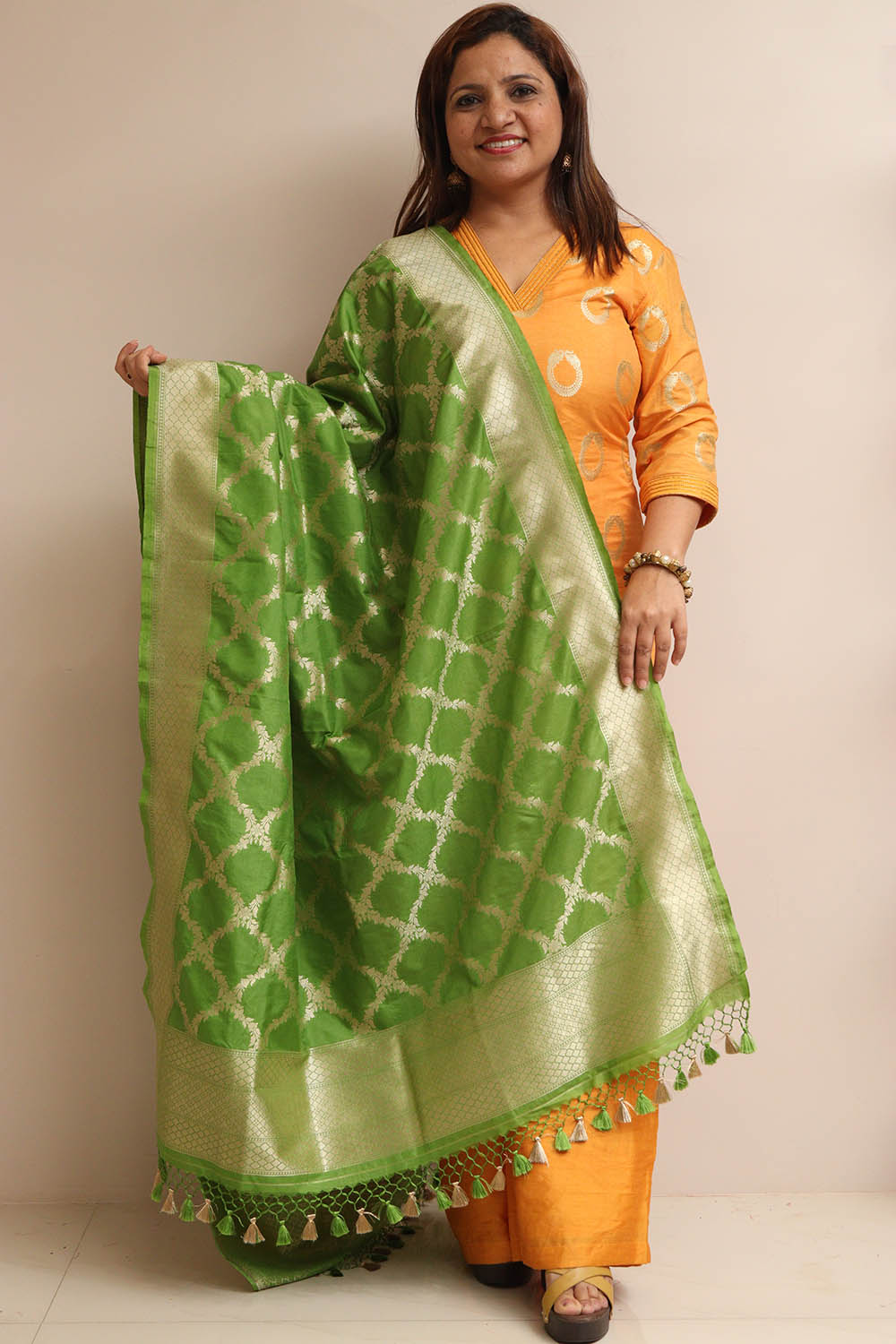 Green Banarasi Silk Dupatta - Luxurion World- Crafted Heirlooms