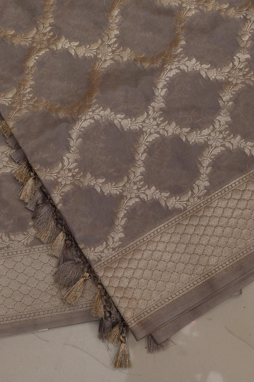 Elegant Grey Banarasi Silk Dupatta - Luxurion World- Crafted Heirlooms