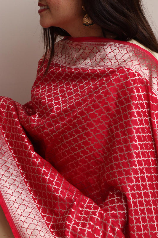 Elegant Red Banarasi Silk Dupatta - Luxurion World