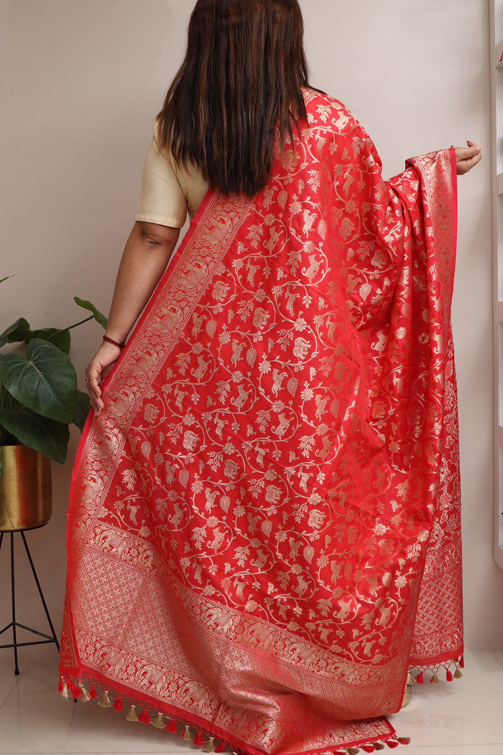 Stunning Red Banarasi Silk Shikargah Design Dupatta - Luxurion World