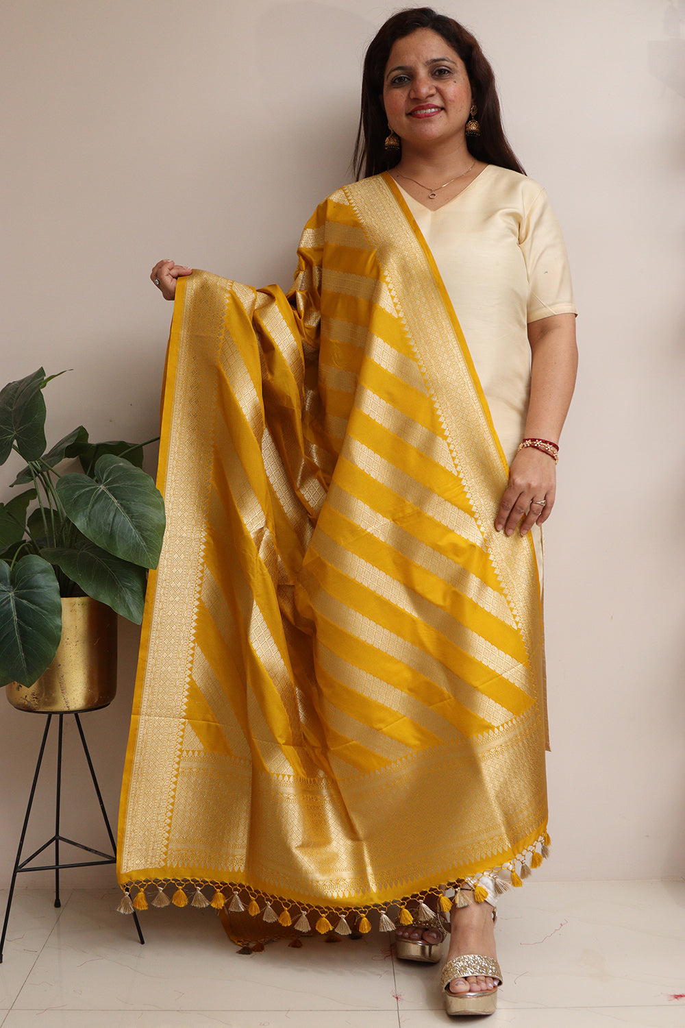 Golden Glow: Yellow Banarasi Silk Stripe Design Dupatta - Luxurion World