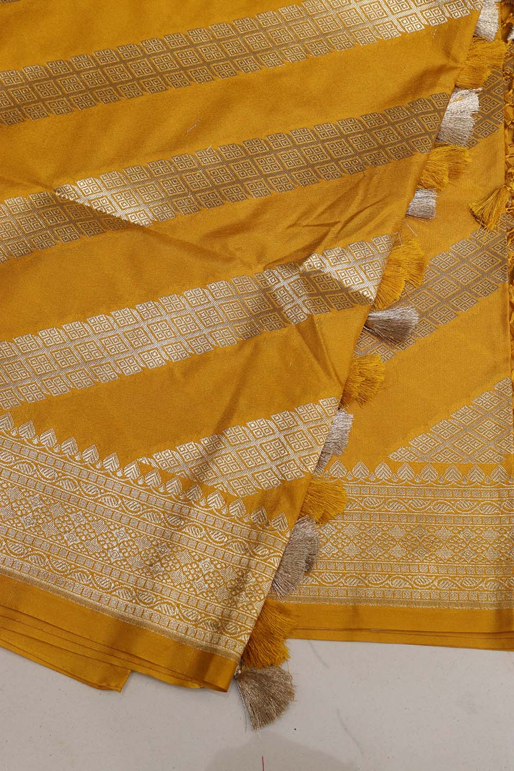 Golden Glow: Yellow Banarasi Silk Stripe Design Dupatta - Luxurion World