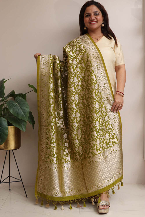 Elegant Green Banarasi Silk Shikargah Design Dupatta - Luxurion World- Crafted Heirlooms
