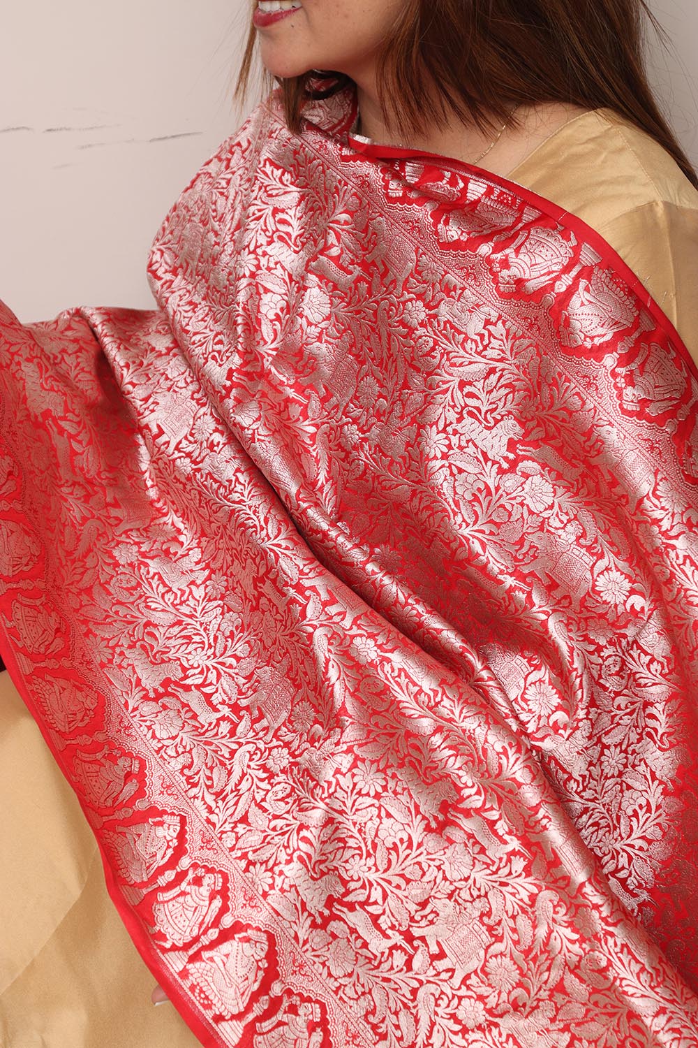 Stunning Red Banarasi Silk Shikargah & Flower Design Dupatta - Elegant and Luxurious - Luxurion World- Crafted Heirlooms