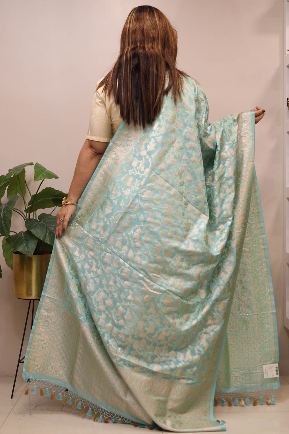 Elegant Blue Banarasi Silk Dupatta - Luxurion World- Crafted Heirlooms