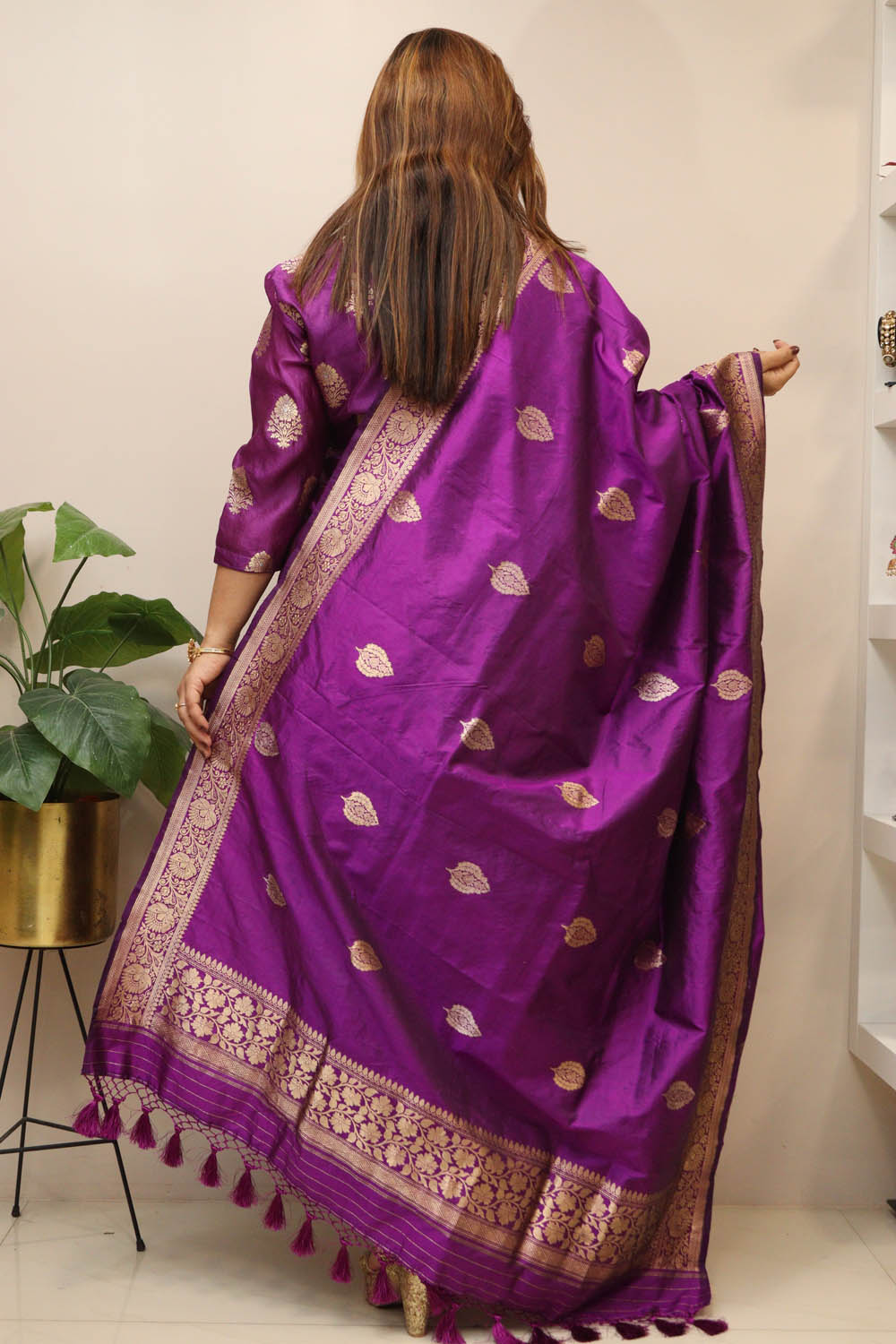 Pink Handloom Banarasi Pure Katan Silk Dupatta - Luxurion World- Crafted Heirlooms