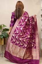 Exquisite Purple Handloom Banarasi Pure Katan Silk Flower Design Sona Roopa Dupatta - Luxurion World