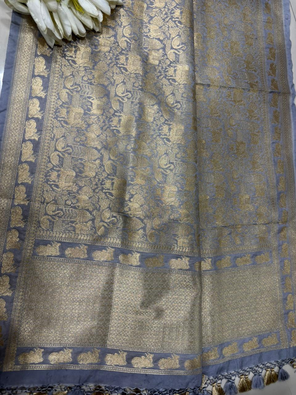 Elegant Grey Banarasi Silk Dupatta with Floral Design - Luxurion World- Crafted Heirlooms