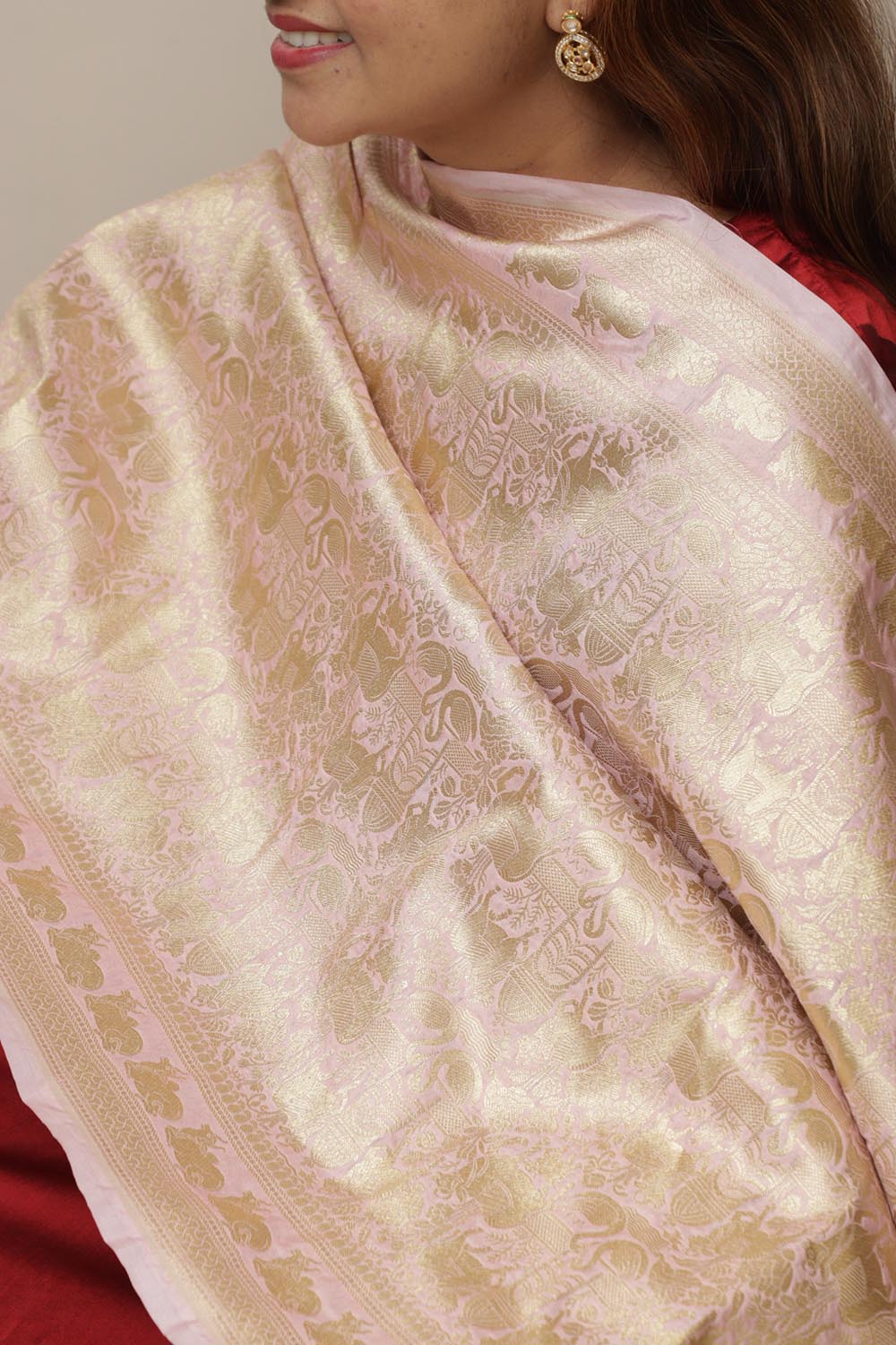 Stunning Pink Banarasi Silk Dupatta with Floral Design - Luxurion World- Crafted Heirlooms