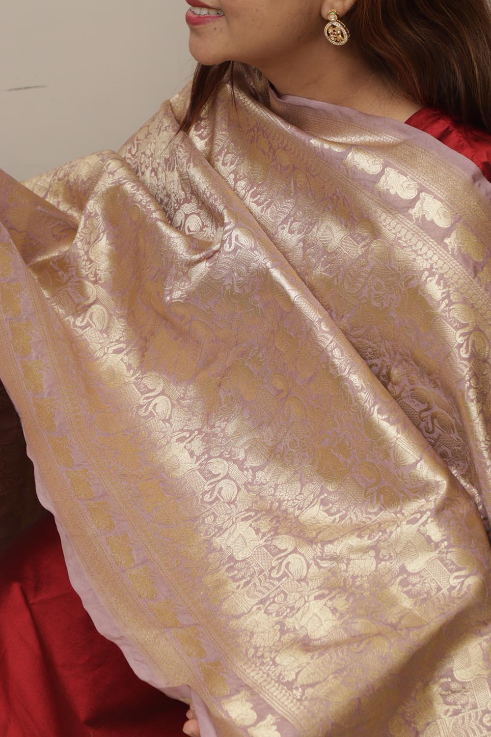 Pastel Purple Banarasi Silk Dupatta with Floral Design - Luxurion World- Crafted Heirlooms