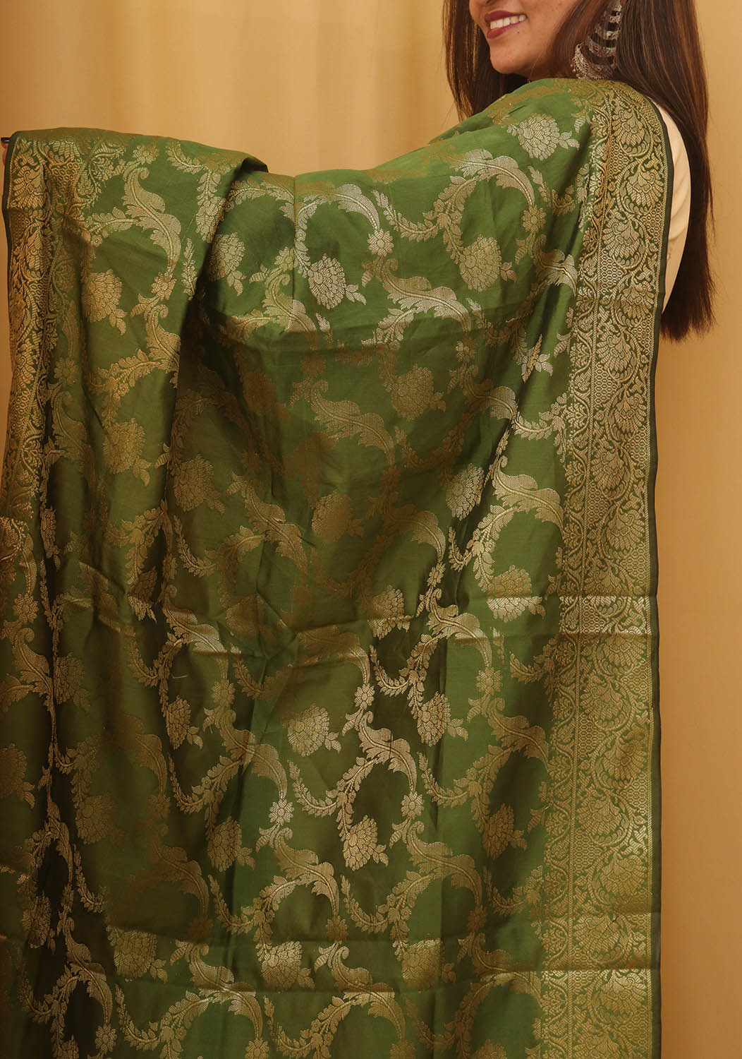 Green Banarasi Silk Dupatta - Luxurion World