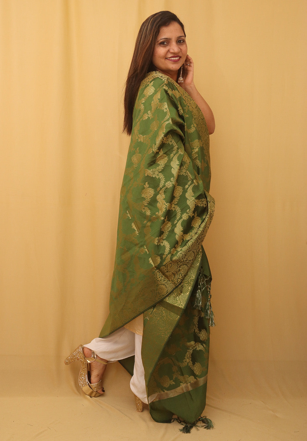 Green Banarasi Silk Dupatta - Luxurion World