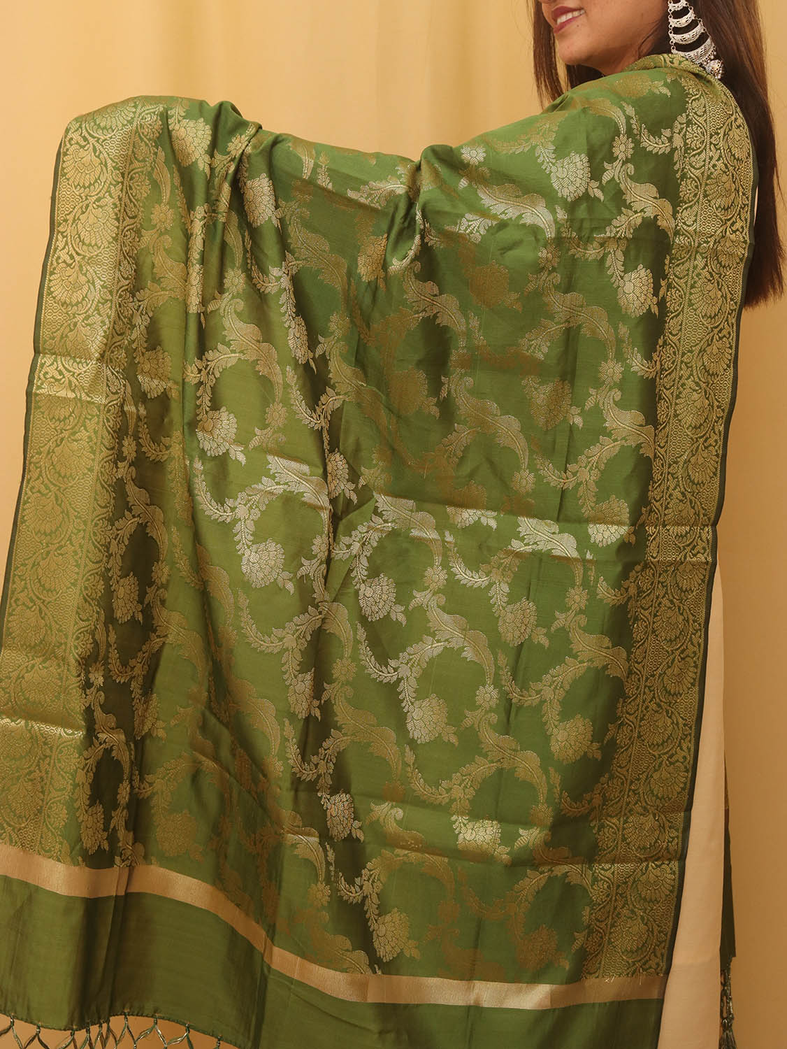 Green Banarasi Silk Dupatta - Luxurion World