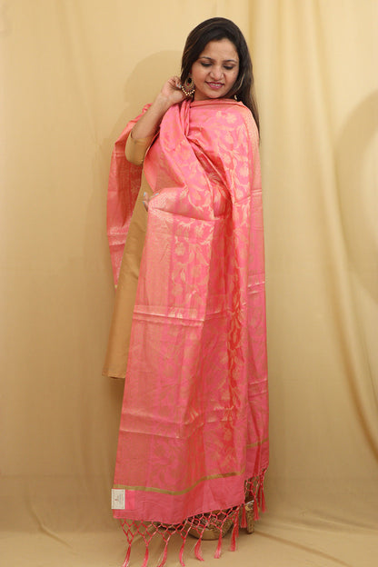 Exquisite Pink Banarasi Silk Dupatta - Opulent Elegance - Luxurion World