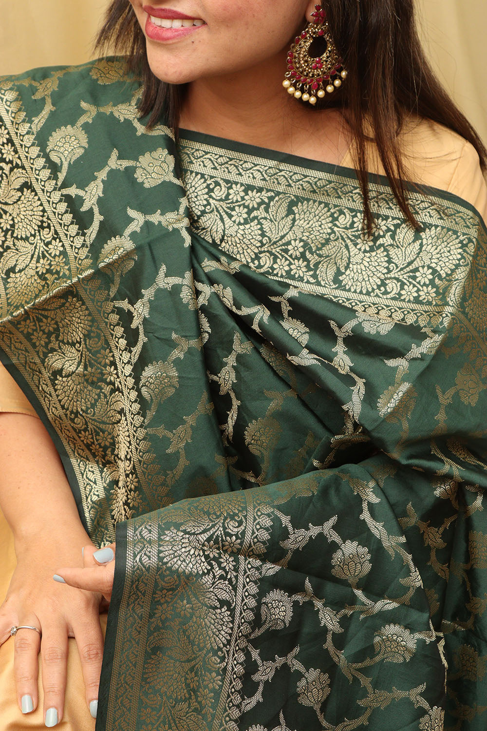 Stunning Green Banarasi Silk Dupatta - Elegant and Luxurious - Luxurion World