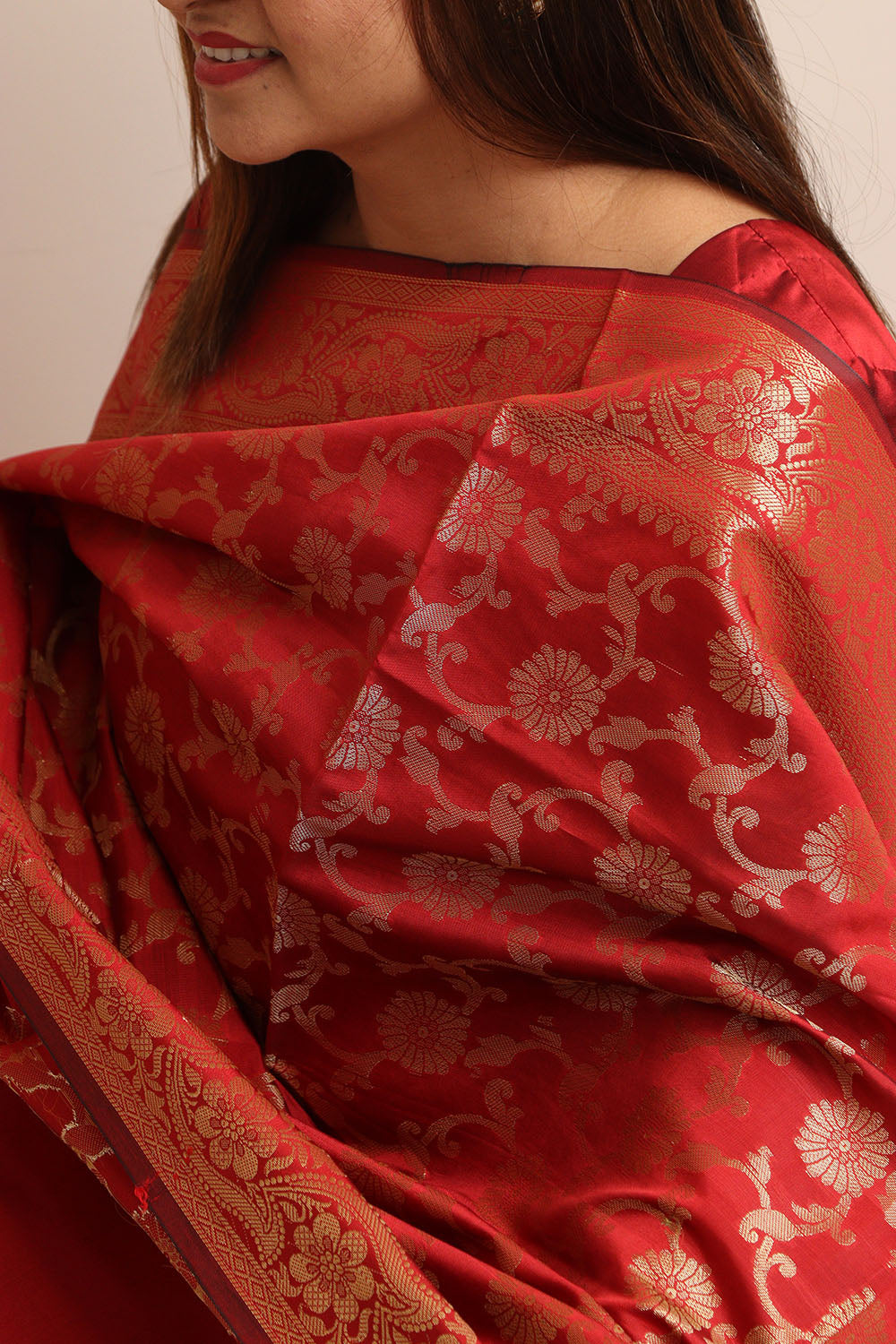 Elegant Maroon Banarasi Silk Dupatta - Luxurion World