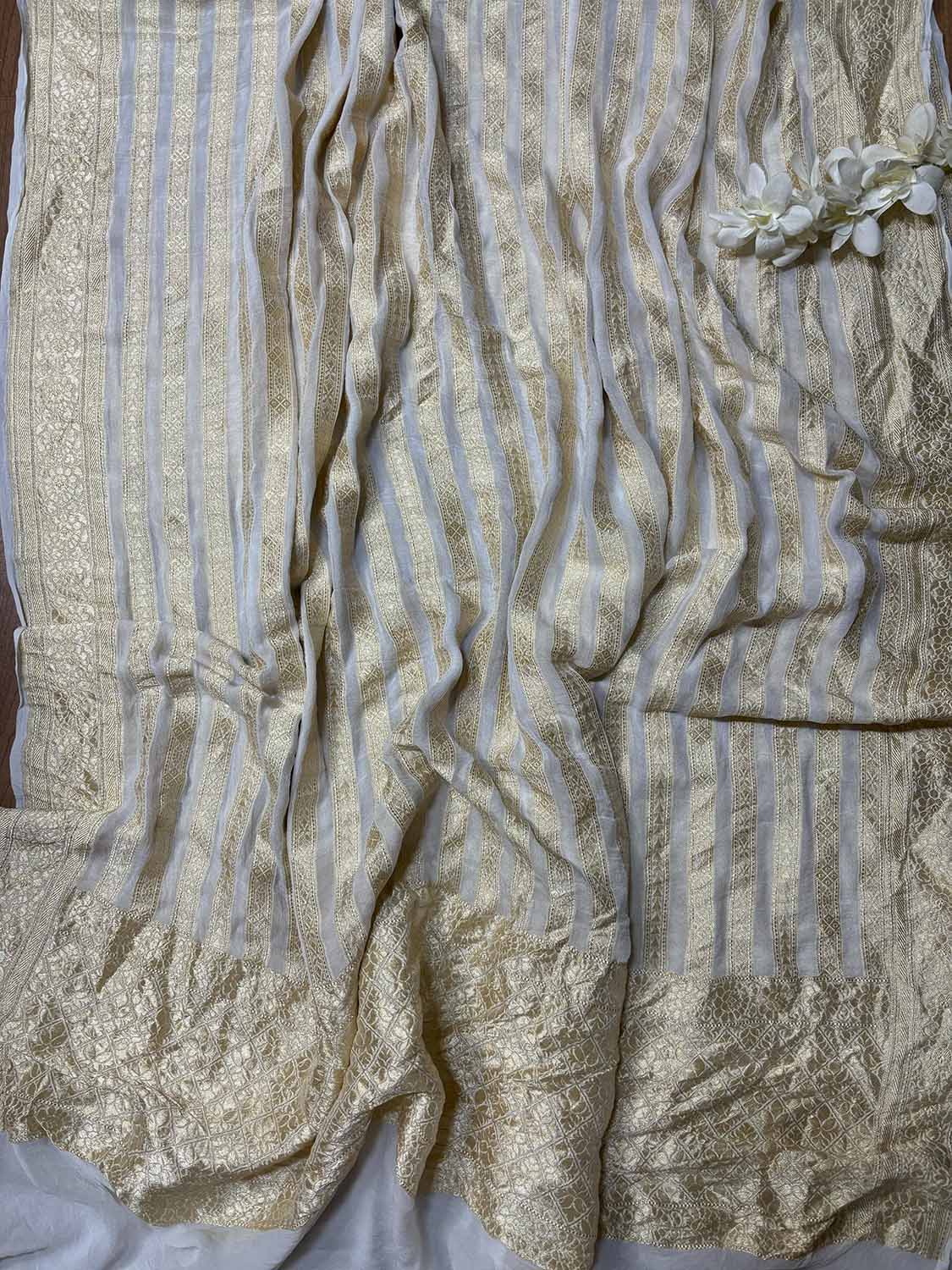 Dyeable Banarasi Handloom Pure Georgette Stripes Design Dupatta - Luxurion World