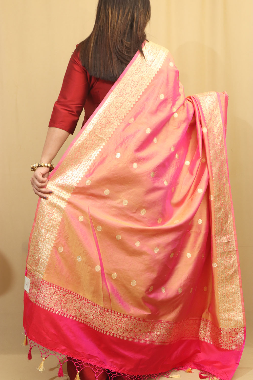 Vibrant Pink & Orange Shot Handloom Banarasi Pure Katan Silk Dupatta - Luxurion World