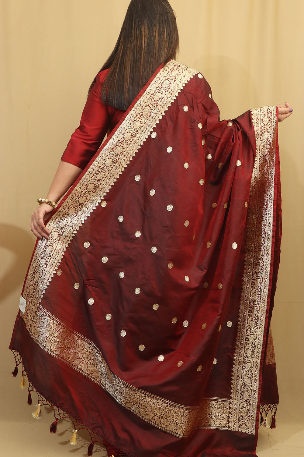 Exquisite Maroon Banarasi Katan Silk Dupatta - Handloom Beauty - Luxurion World