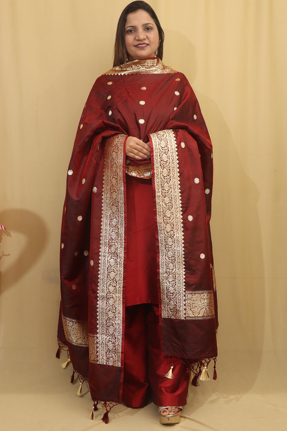 Exquisite Maroon Banarasi Katan Silk Dupatta - Handloom Beauty - Luxurion World