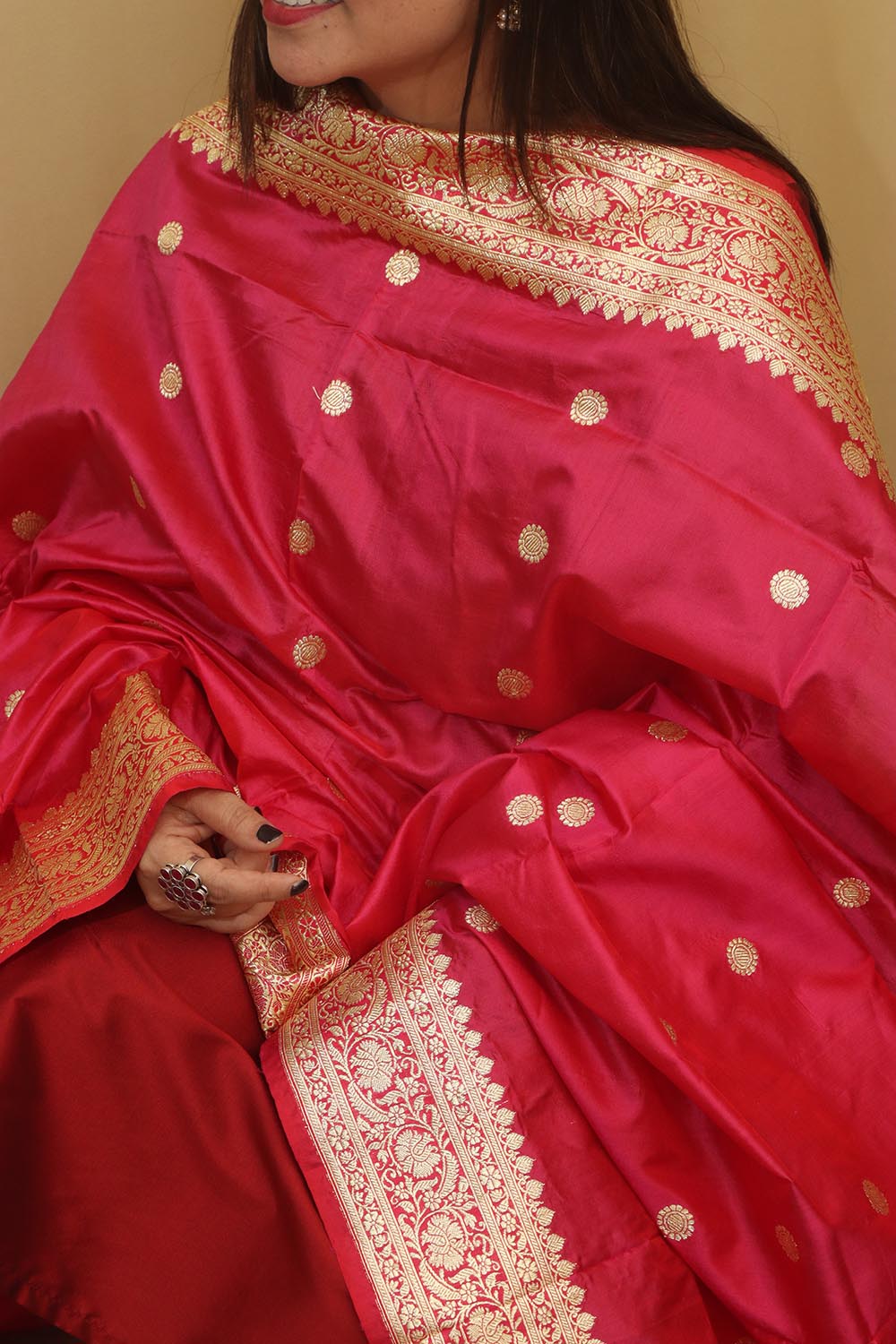 Vibrant Pink Handloom Banarasi Pure Katan Silk Dupatta - Luxurion World