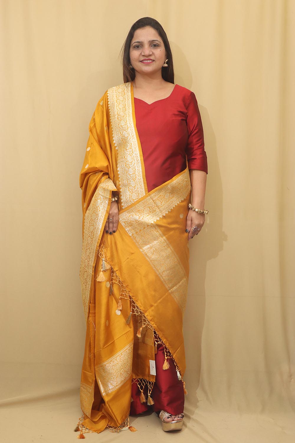 Elegant  Yellow Handloom Banarasi Pure Katan Silk Dupatta - Luxurion World