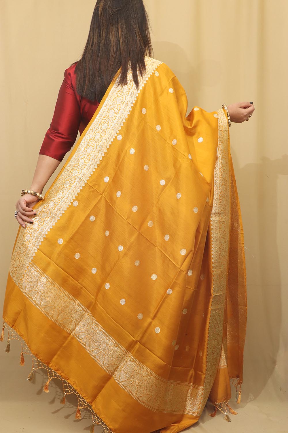 Elegant  Yellow Handloom Banarasi Pure Katan Silk Dupatta - Luxurion World