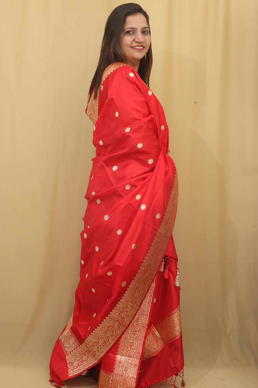 Elegant  Red Handloom Banarasi Pure Katan Silk Dupatta - Luxurion World