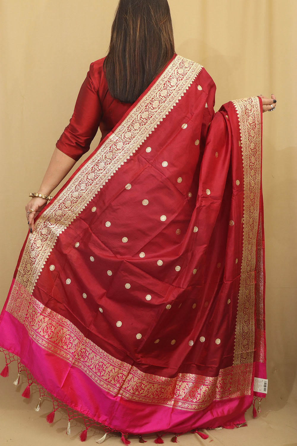 Elegant Maroon Handloom Banarasi Pure Katan Silk Dupatta - Luxurion World